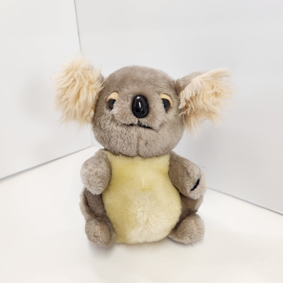Smirking Koala Vintage Beanbag Plush Stuffed Animal 1970s 70s 7" Dakin 1… - Picture 1 of 8